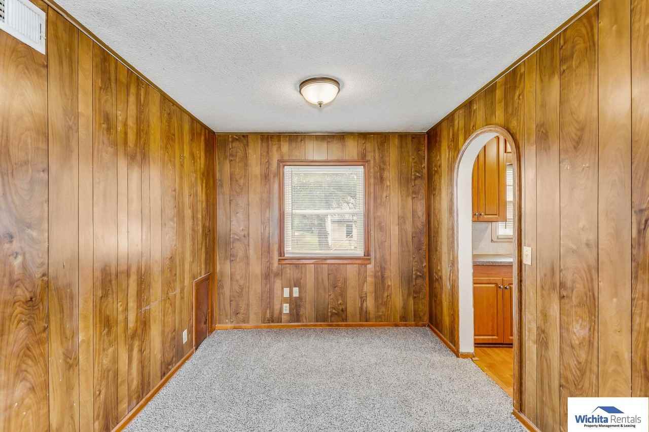 2219 N Estelle St - Photo 4 of 15
