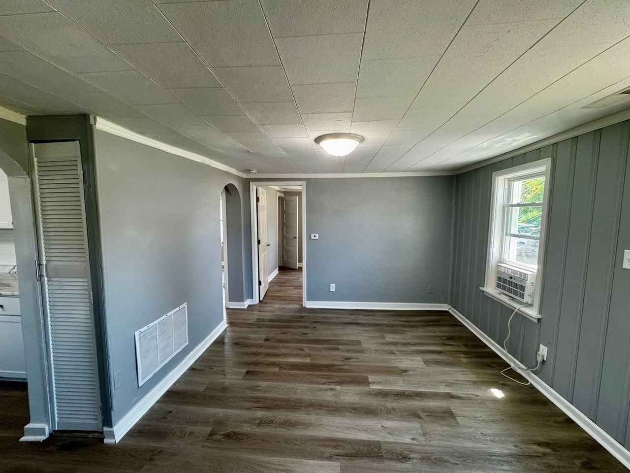 2318 45th St - Photo 7 of 16