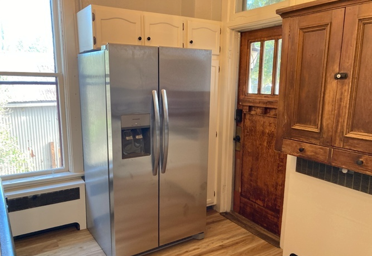730 11th Ave - Photo 4 of 16