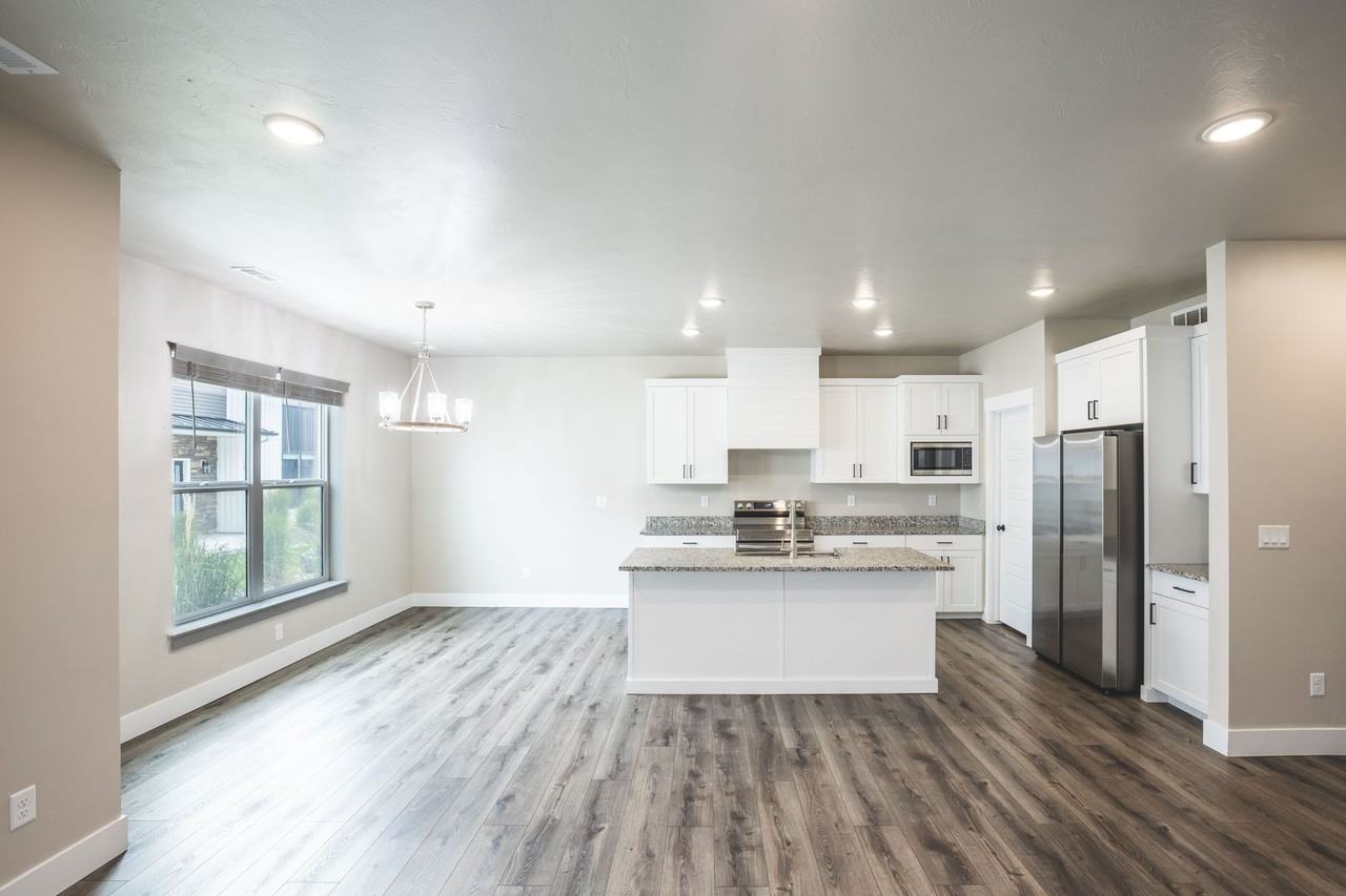 277 Blue Sky Ct - Photo 6 of 31