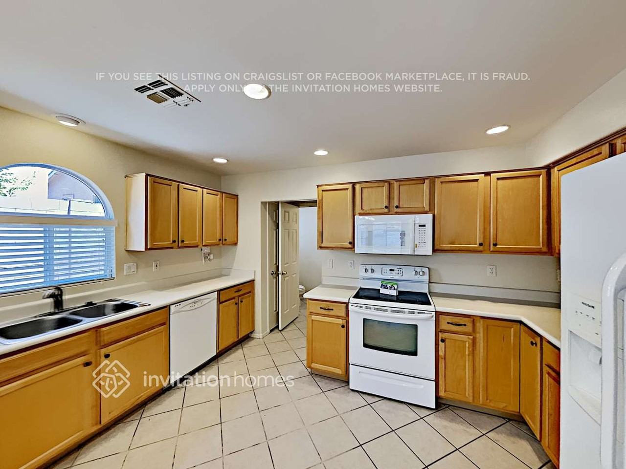 6702 E Rollins St - Photo 6 of 17