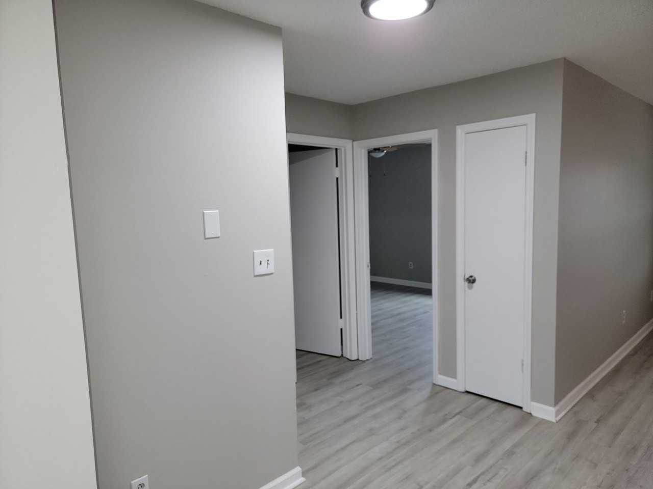 446 9th St Se - Photo 4 of 6