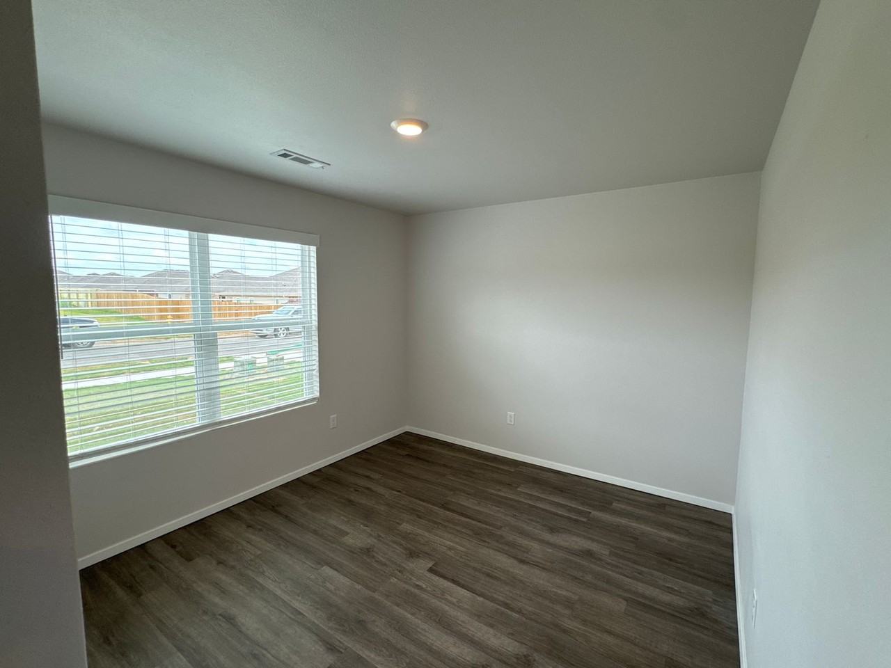7808 Melody Ln - Photo 6 of 16