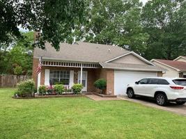 featured image of 8 Pinedale Cir