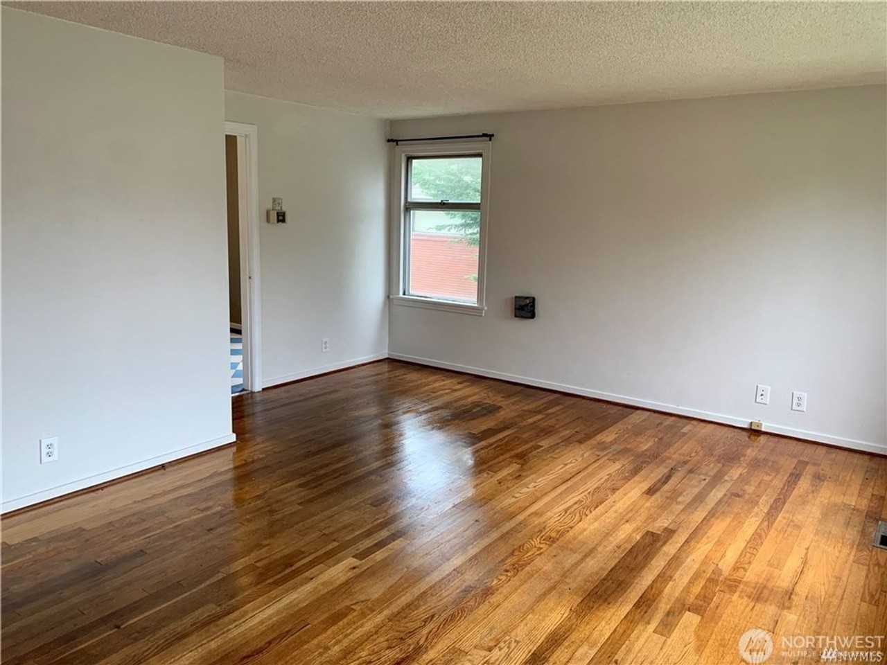 5230 S Dawson St - Photo 5 of 13