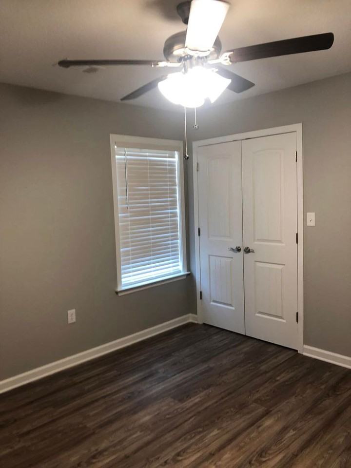 1408 Rehoboth Dr - Photo 4 of 14