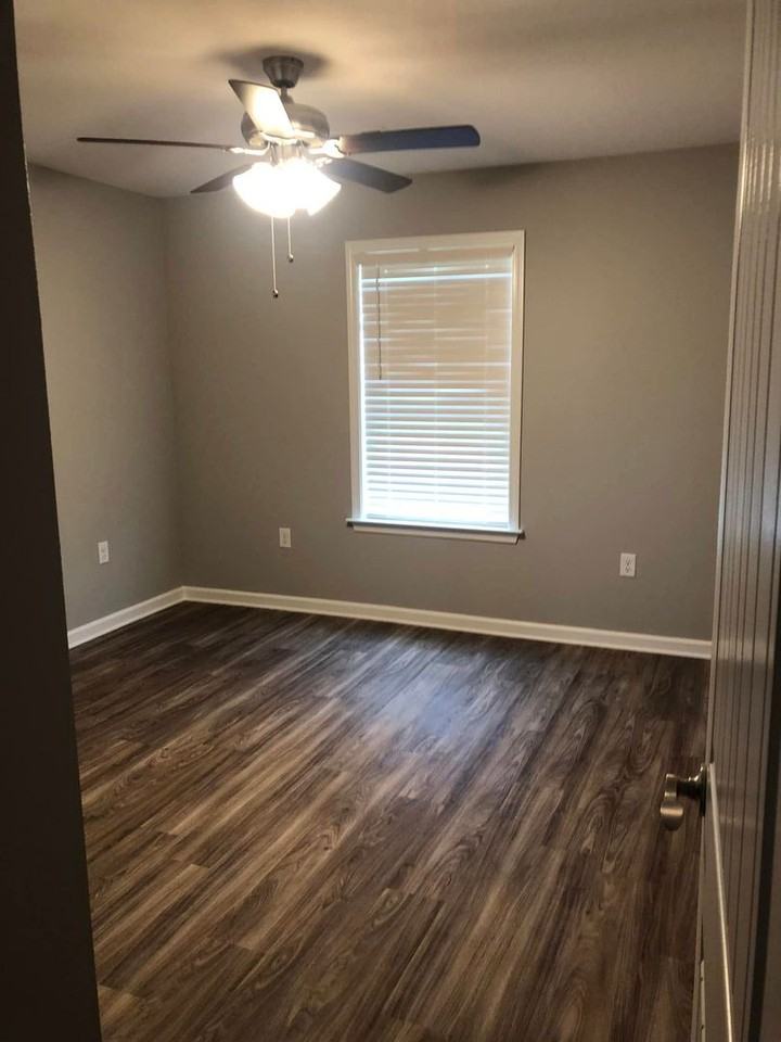 1408 Rehoboth Dr - Photo 5 of 14