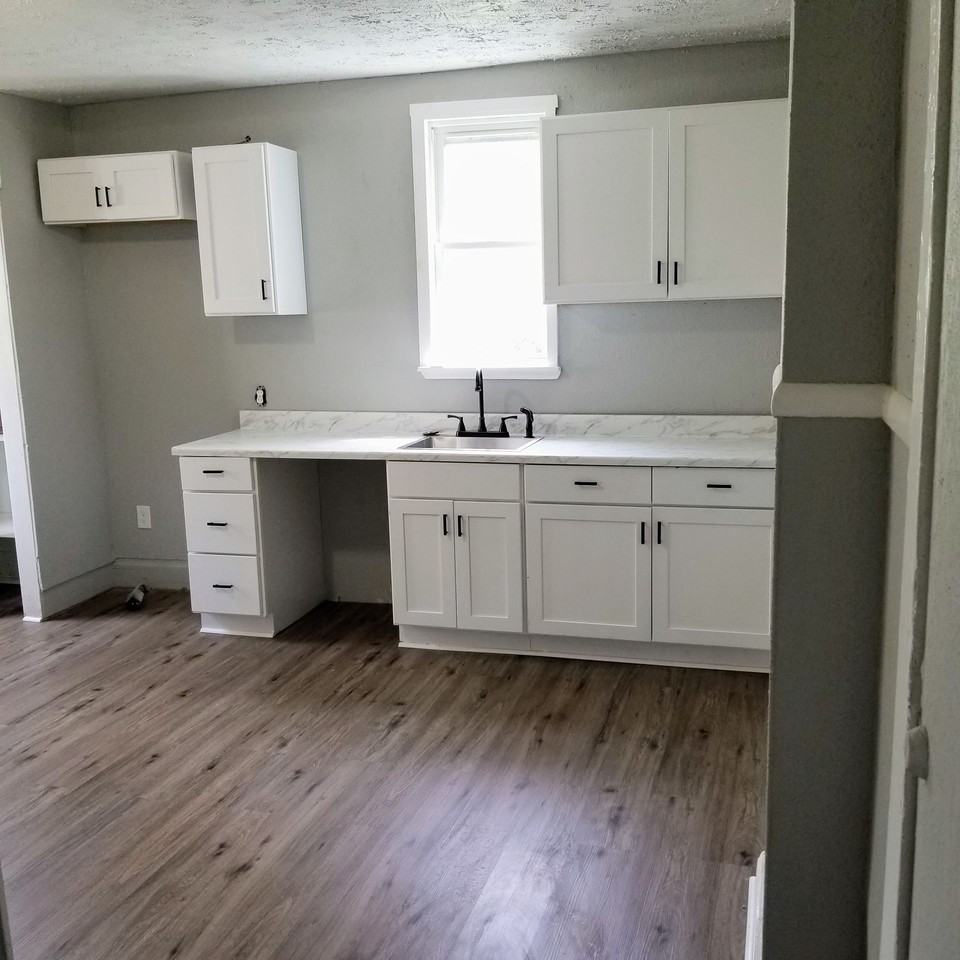 104-106 North Hague Avenue - Photo 2 of 13