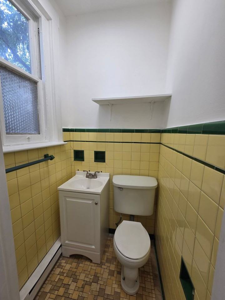 104 N 8th Street - Photo 4 of 19