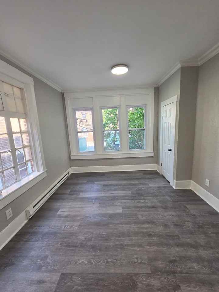 104 N 8th Street - Photo 6 of 19