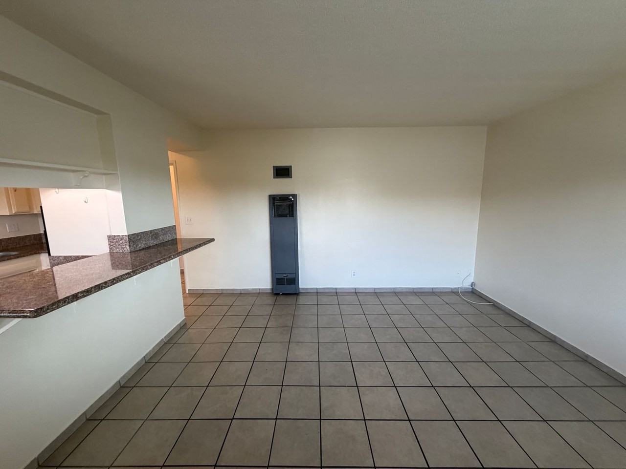 11614 Bellflower Blvd - Photo 6 of 32
