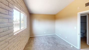 featured image of E 14th Pl