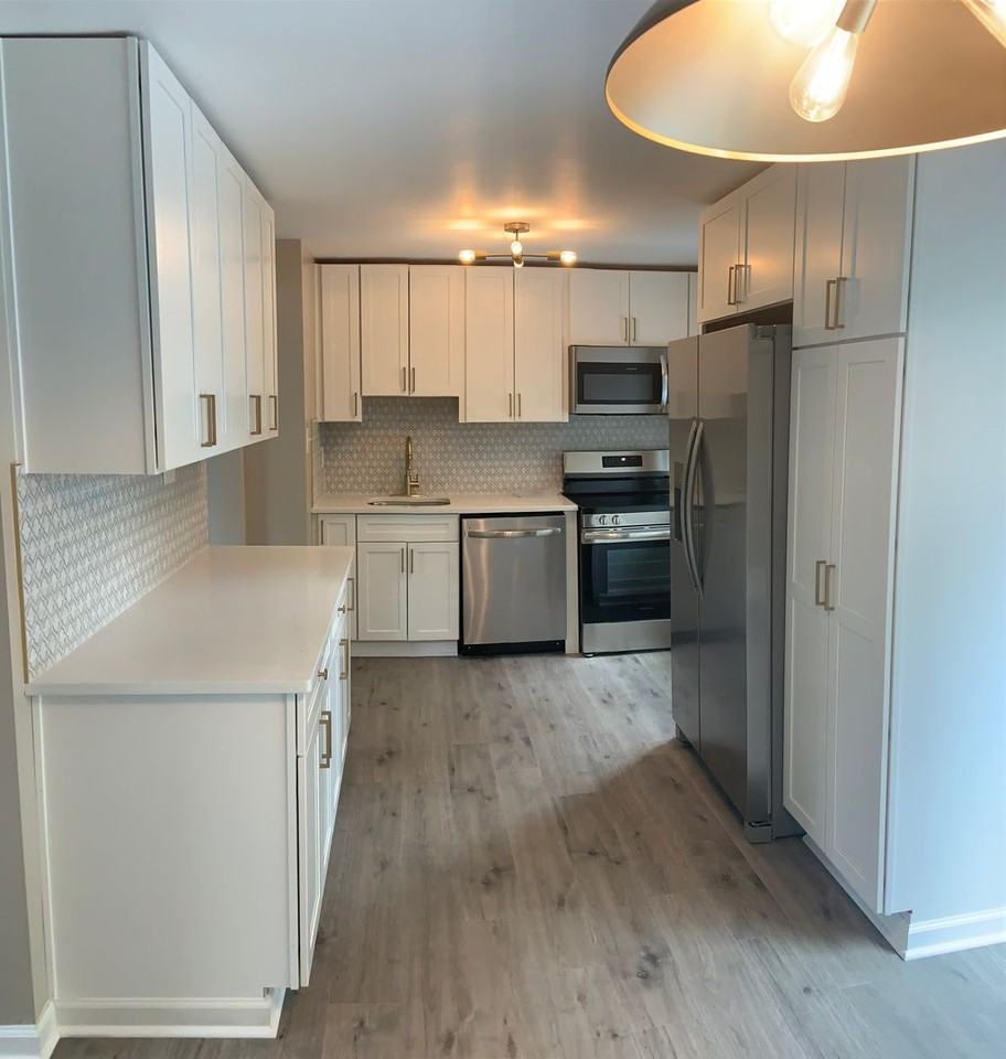 203 Parkwood Dr - Photo 2 of 25