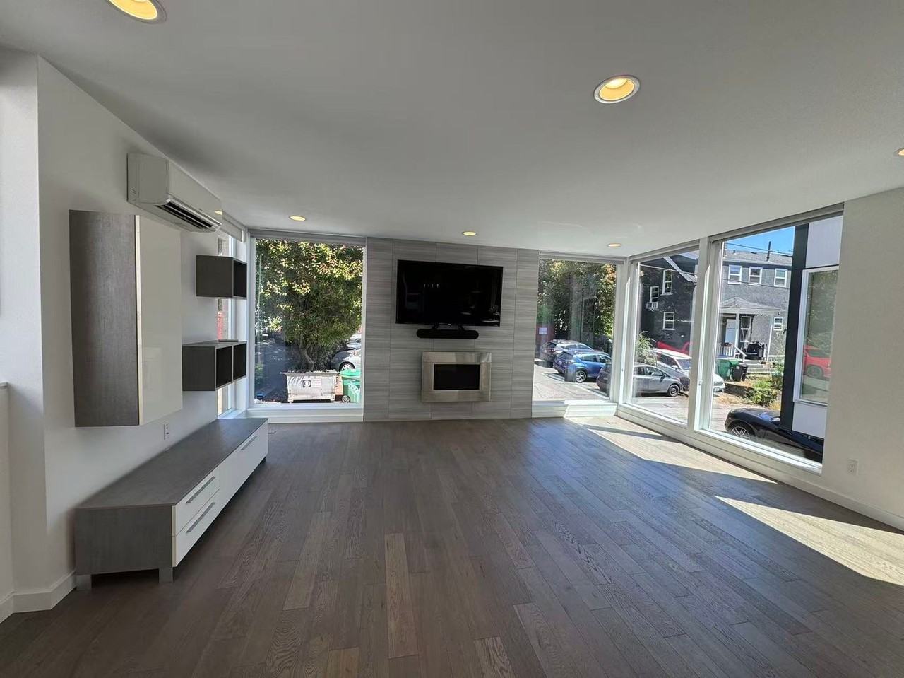 1110 14th Ave - Photo 2 of 23