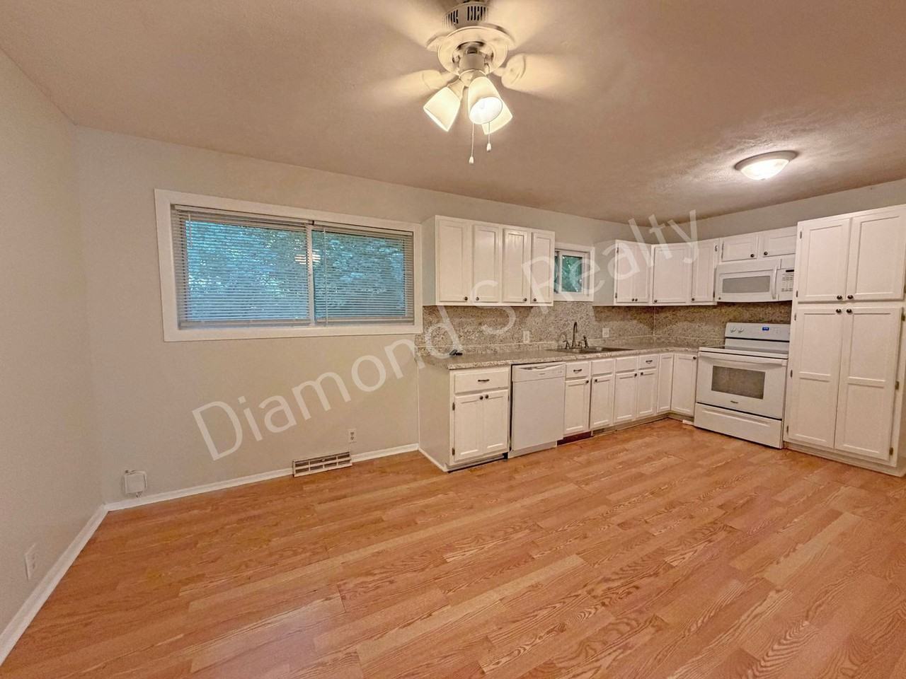 2930 E Lolo Trl - Photo 6 of 15