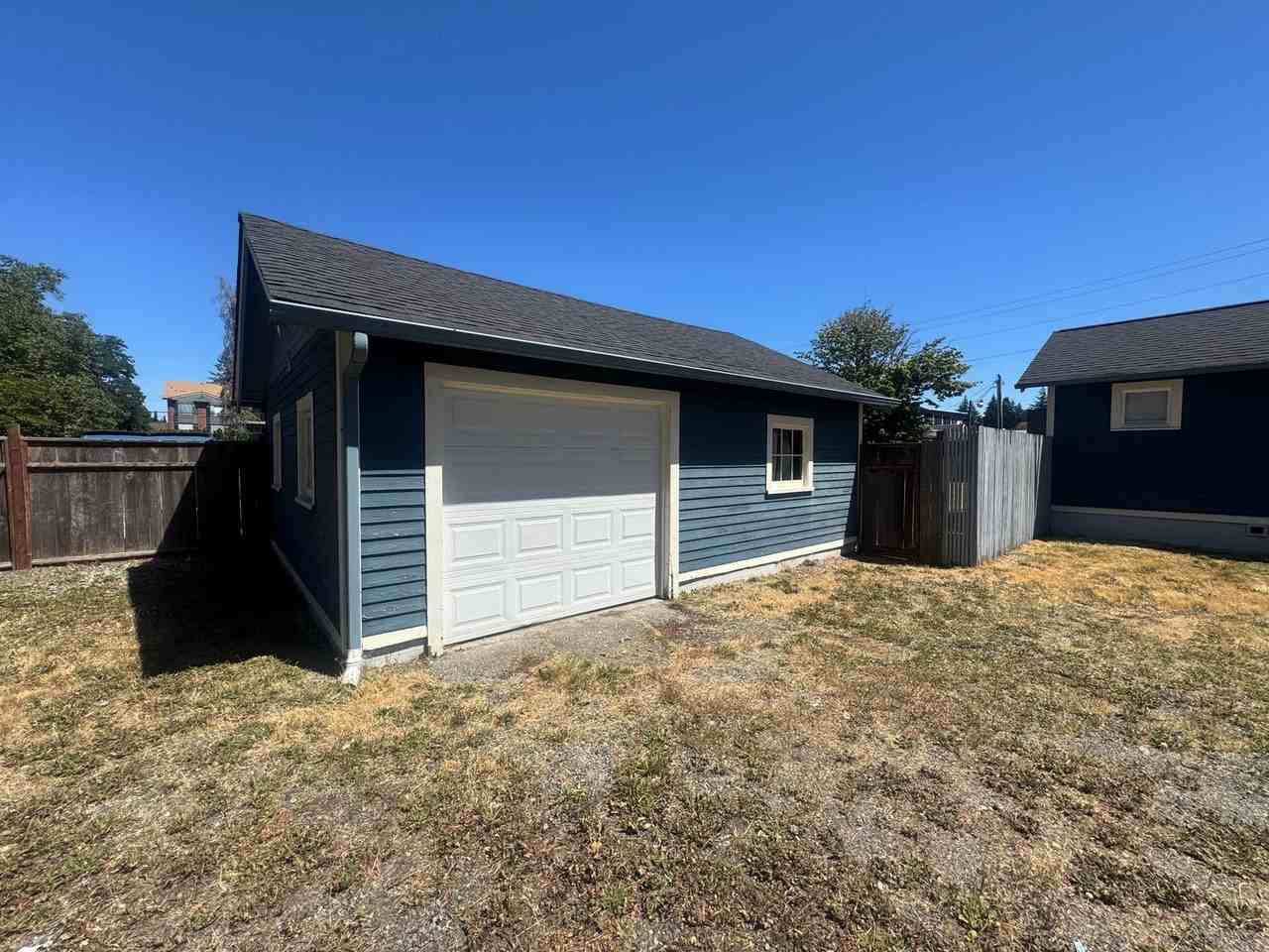 415 122nd St S - Photo 3 of 30