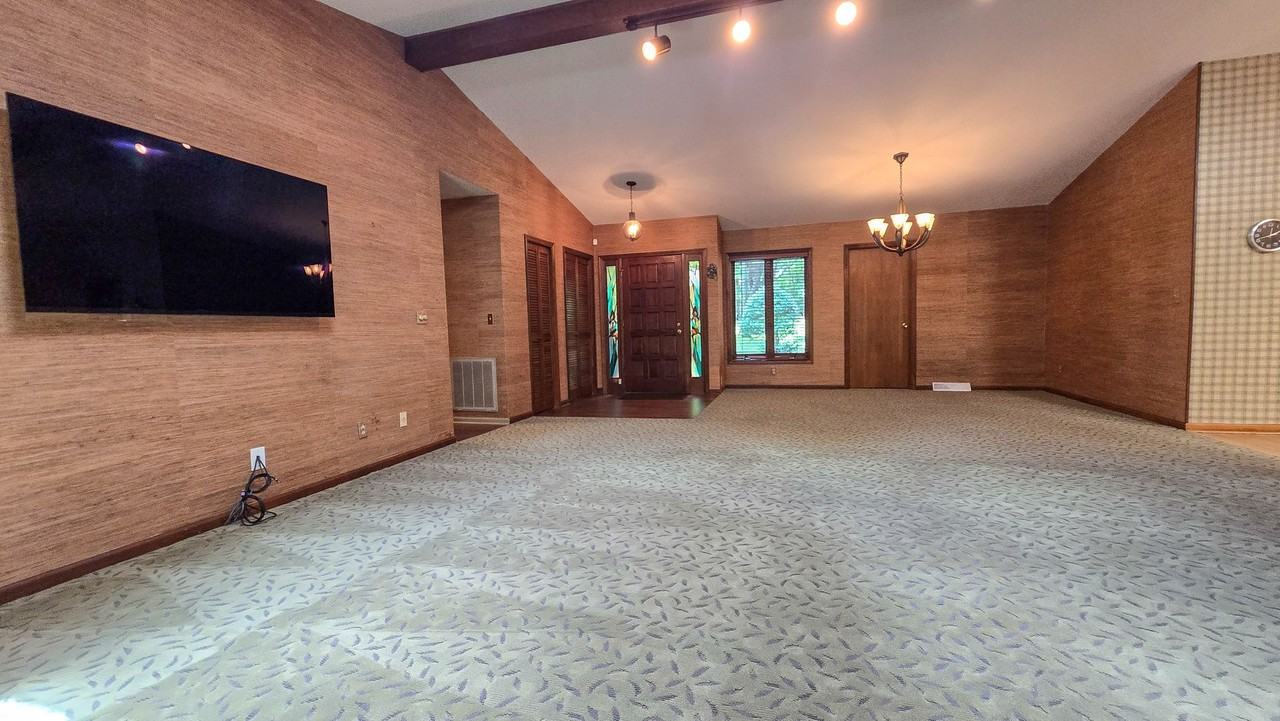 632 Browning Pl - Photo 5 of 13