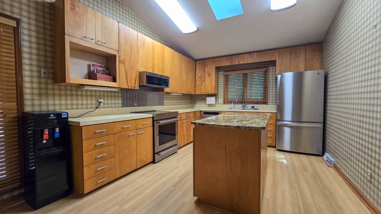 632 Browning Pl - Photo 6 of 13