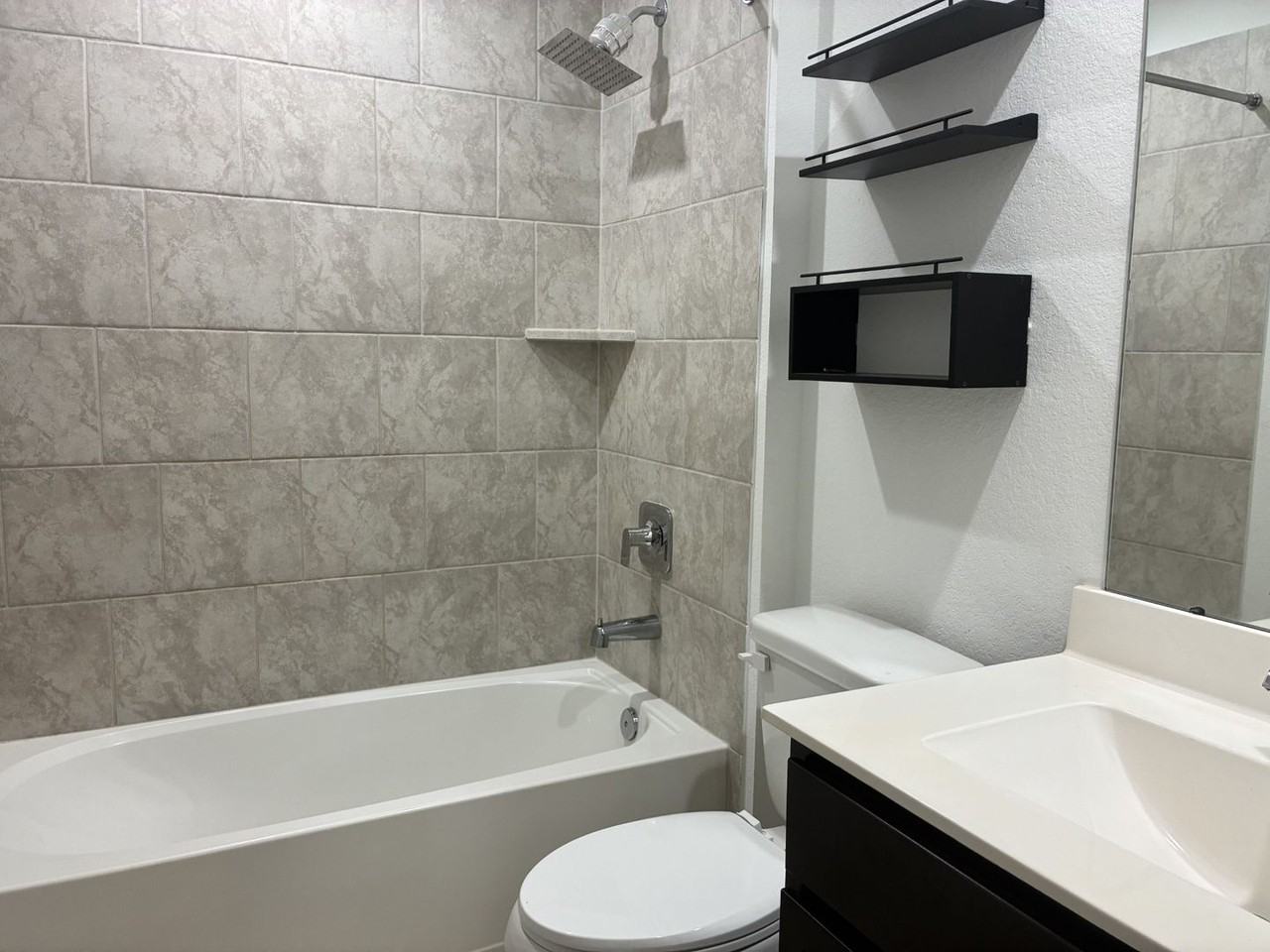 31707 Melkridge Rd - Photo 5 of 14