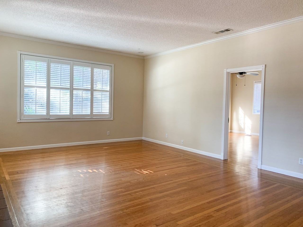 198 Dalma Dr - Photo 2 of 27