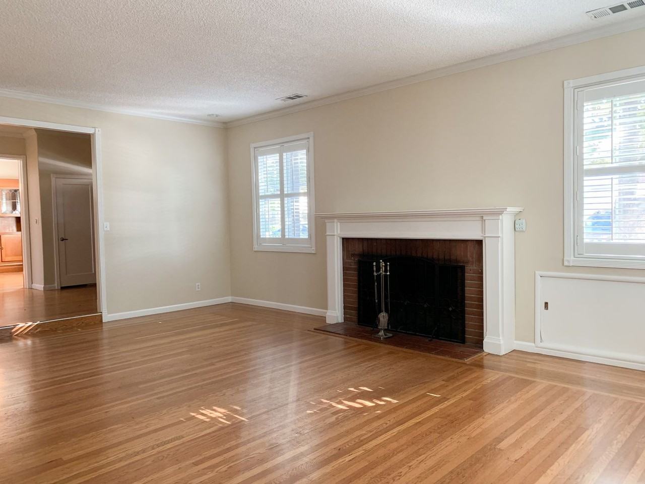 198 Dalma Dr - Photo 3 of 27