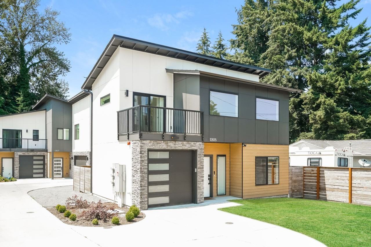 12835 9th Ave Sw - Photo 2 of 22