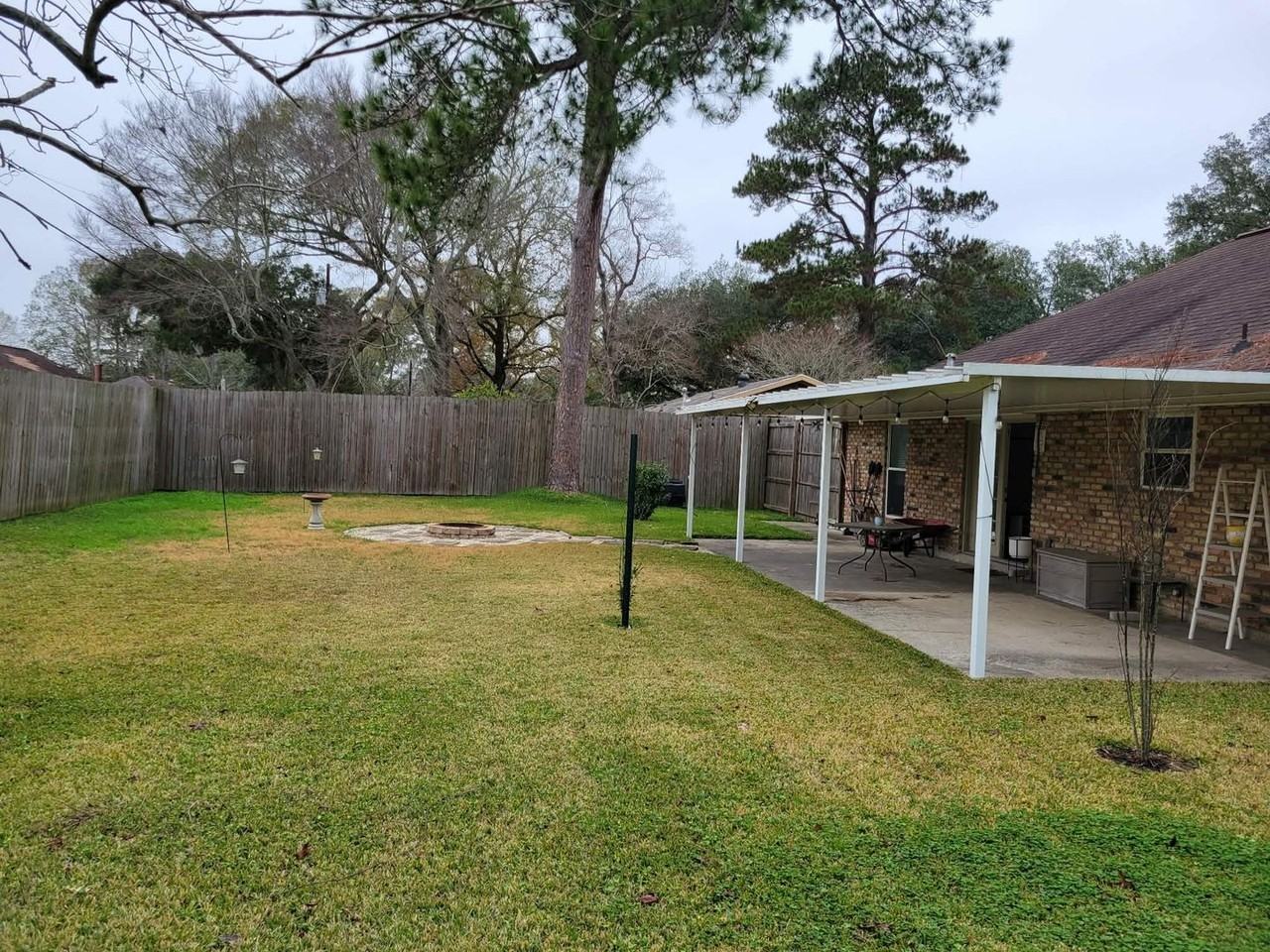 9150 Nolen Dr - Photo 3 of 18