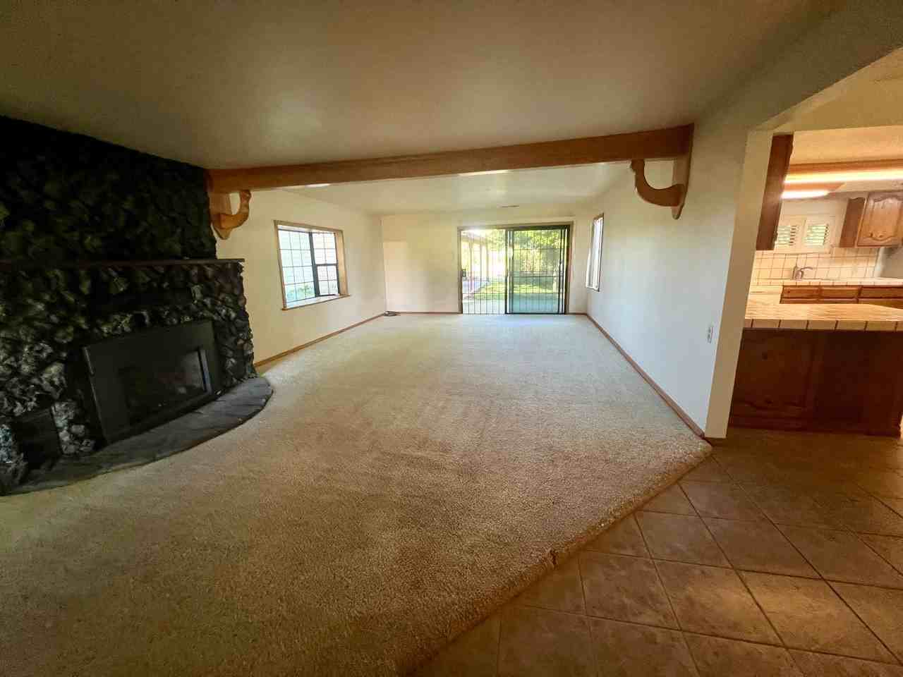 11015 Schafer Ave - Photo 3 of 21