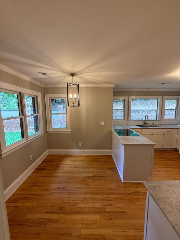 7434 Newmans Ln - Photo 5 of 35