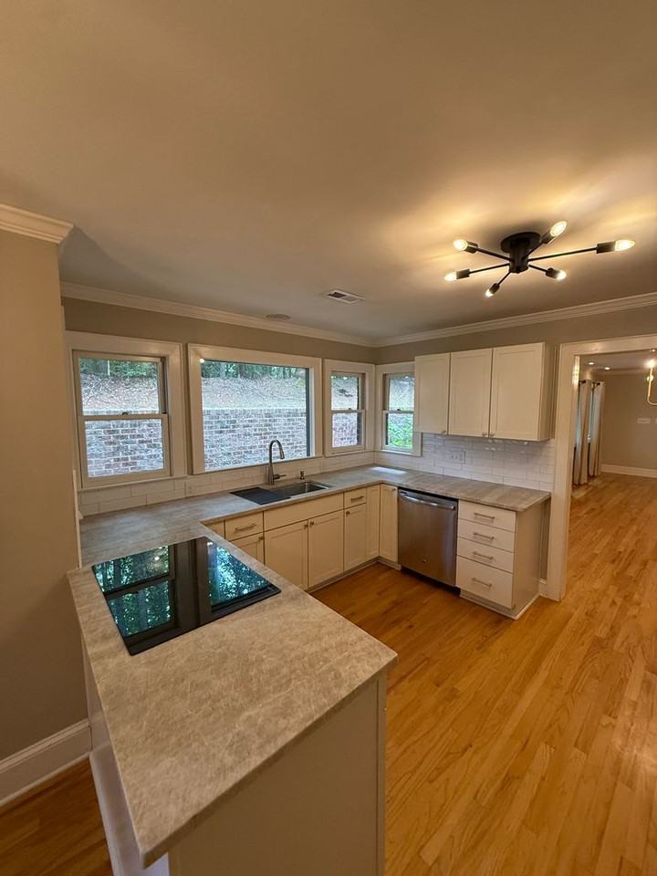 7434 Newmans Ln - Photo 6 of 35