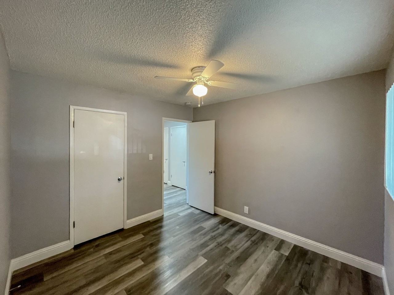 Oak Ridge Apartments - Photo 2 of 15