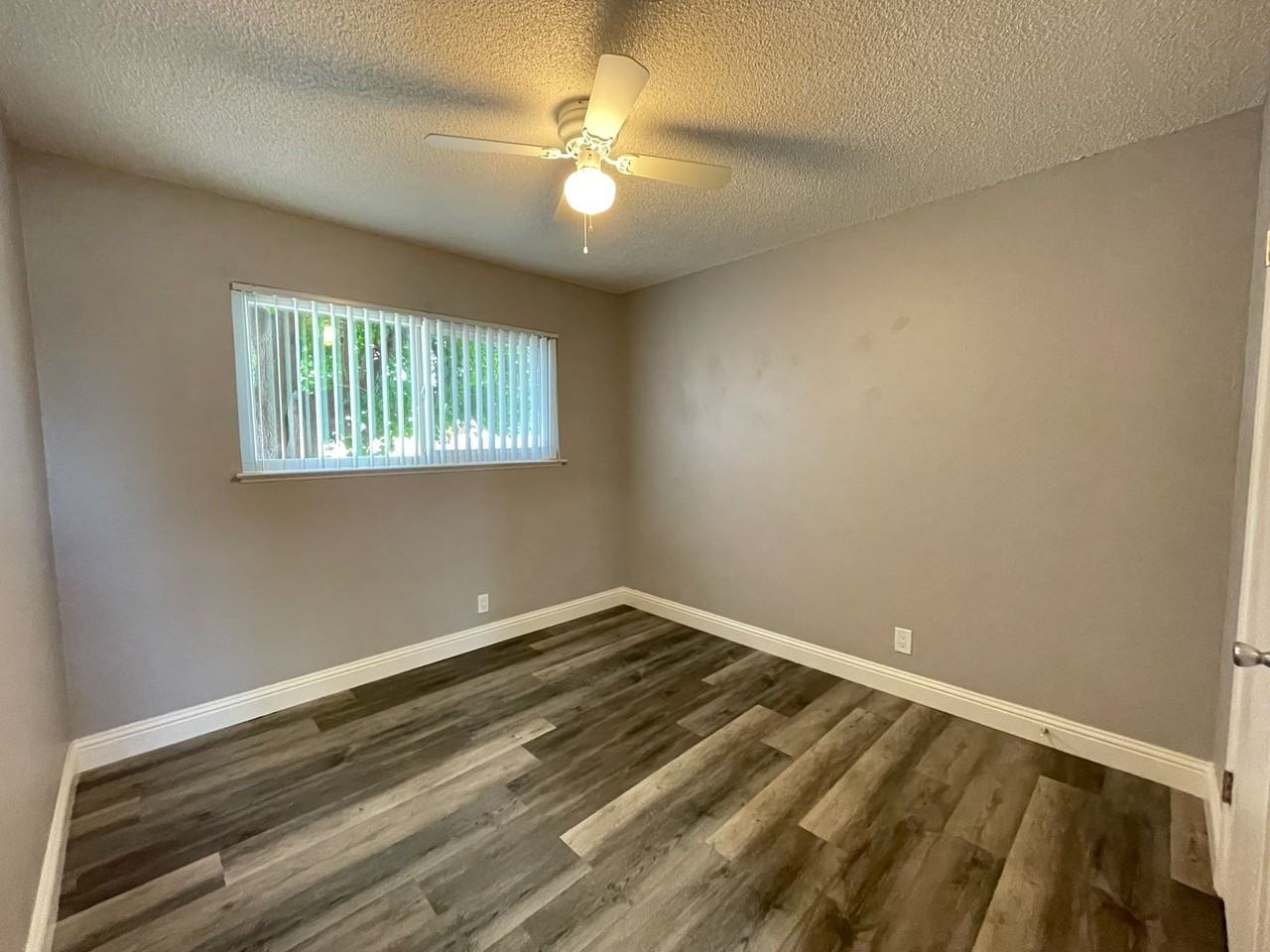Oak Ridge Apartments - Photo 3 of 15