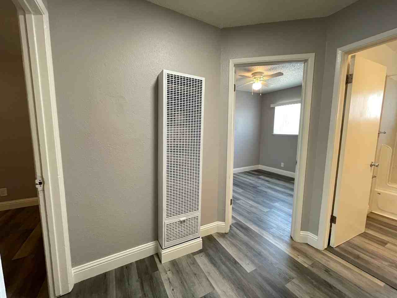 Oak Ridge Apartments - Photo 4 of 15