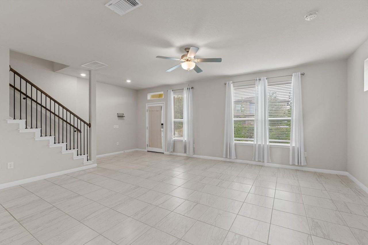 8809A Whitter Dr - Photo 5 of 28
