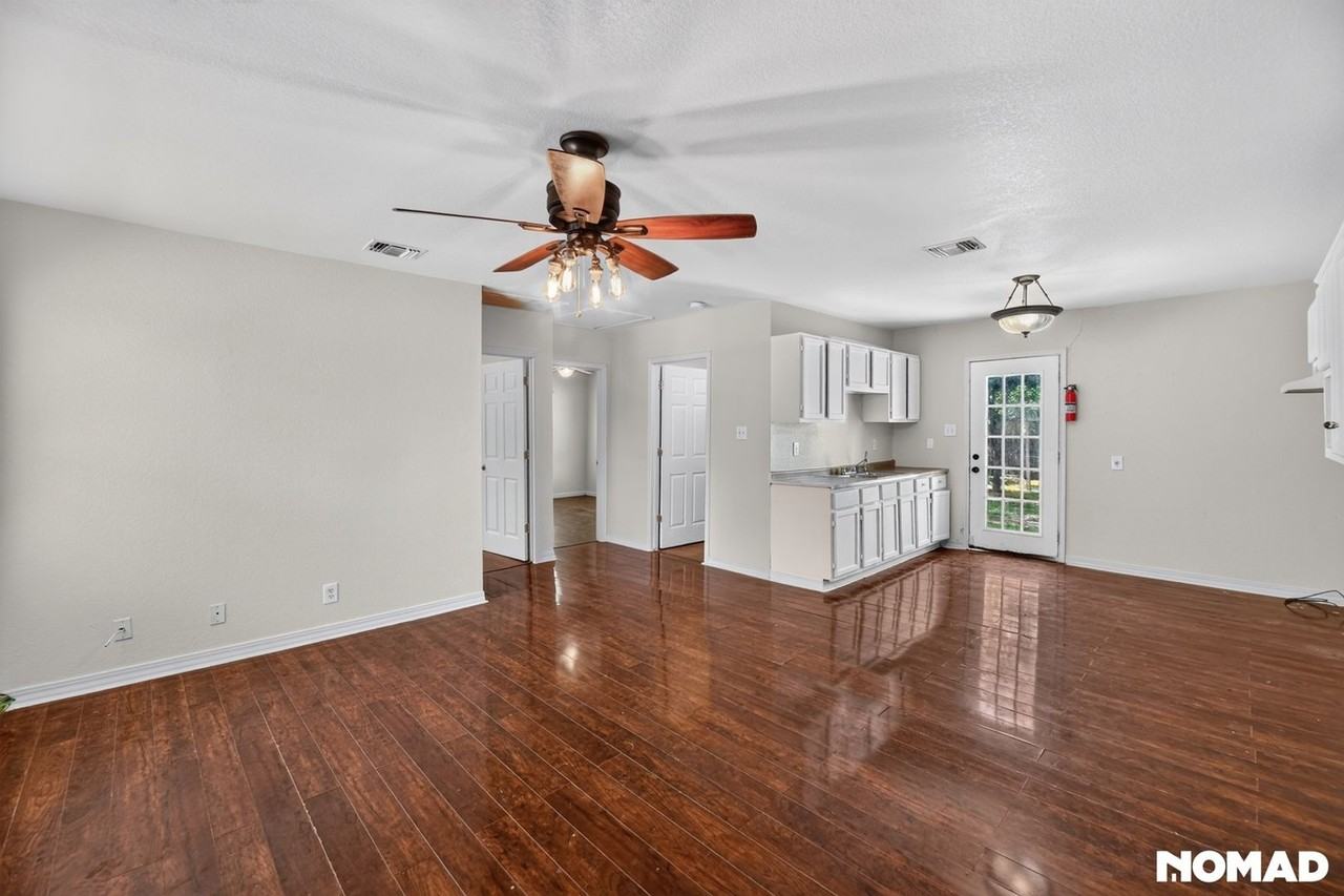 1534 Mardell St - Photo 5 of 37