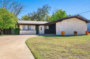 featured image of 1120 Chippendale Dr