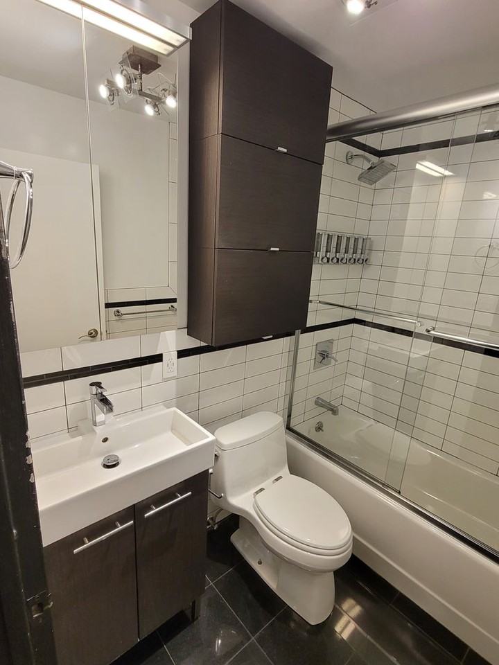 37 Pond Ave - Photo 7 of 13
