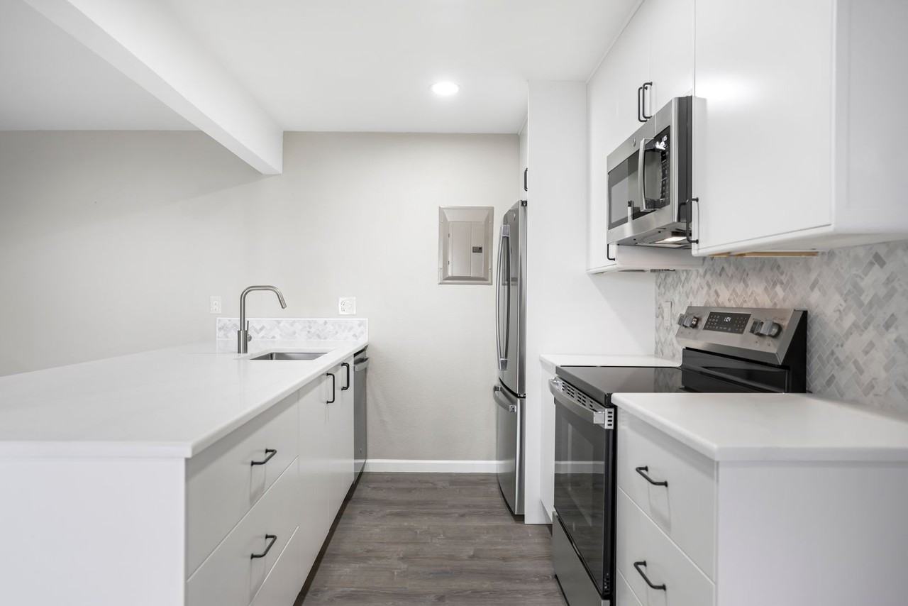2227 Canyon Blvd #B462 - Photo 3 of 11
