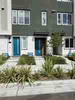 featured image of 1927 Grand St