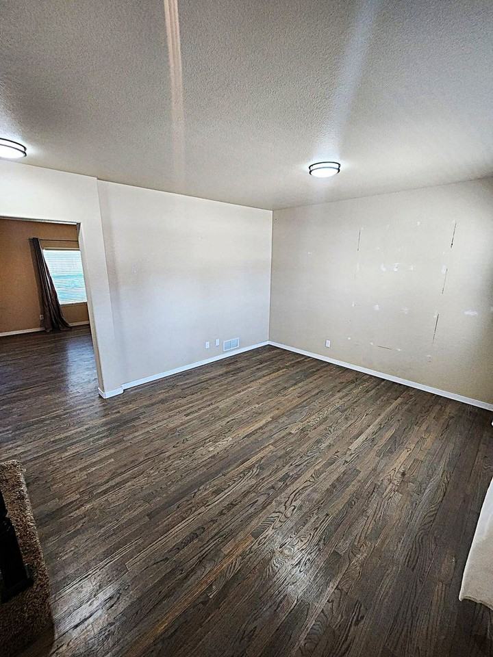 7528 Colorado Tech Dr - Photo 4 of 27