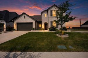 featured image of 1104 Saratoga Rd