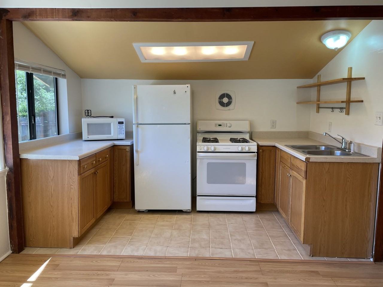 10620 River Rd #A - Photo 6 of 17