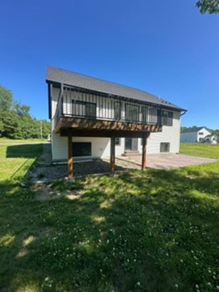 26942 Middle Cullen Rd - Photo 2 of 17