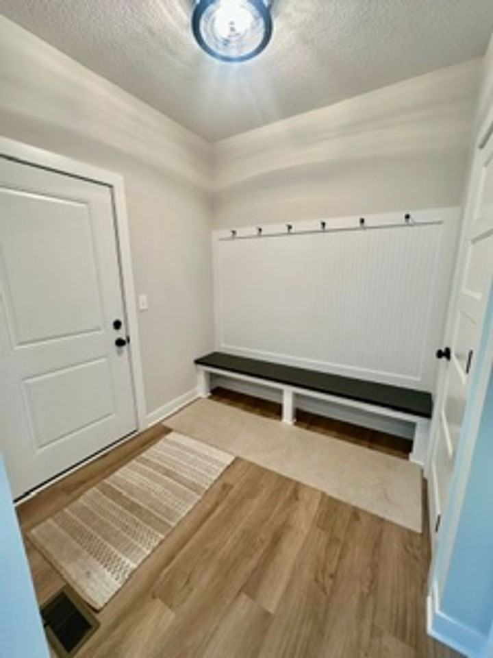 26942 Middle Cullen Rd - Photo 4 of 17