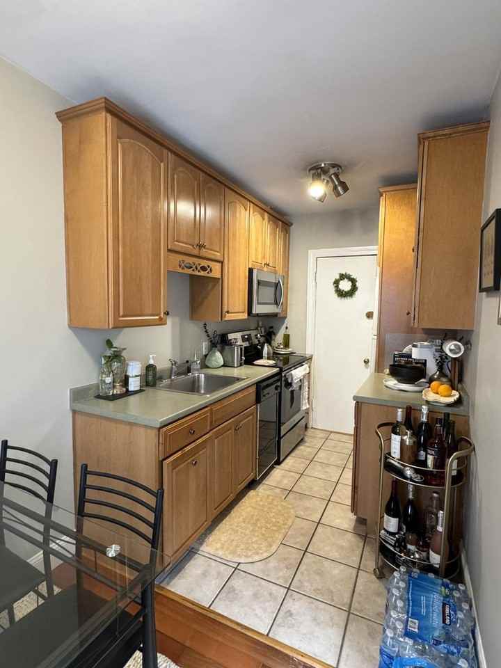 64 Queensberry St - Photo 7 of 12