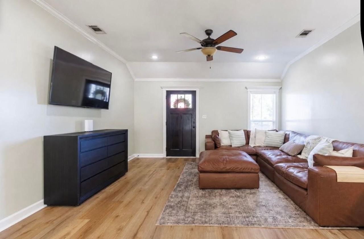 901 Sugarberry Dr - Photo 2 of 21