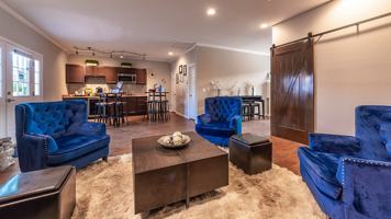 featured image of 3717 E San Miguel St