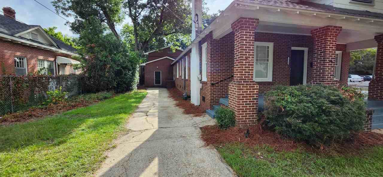 1234 Peacock Ave - Photo 2 of 22
