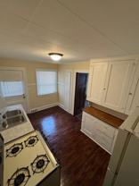 1421 Crosby St - Photo 1 of 1