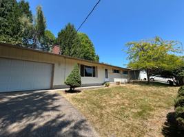 featured image of 2407 Burcham St